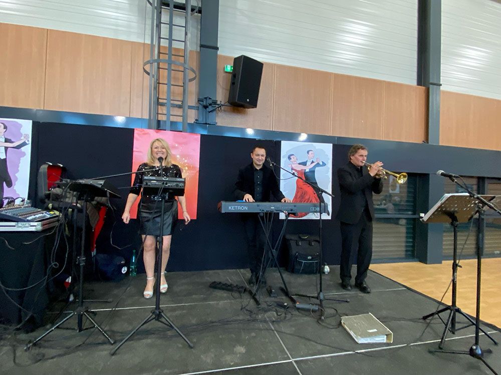 Une après-midi festive pour les aînés très réussie ! - Mairie de Quincy ...