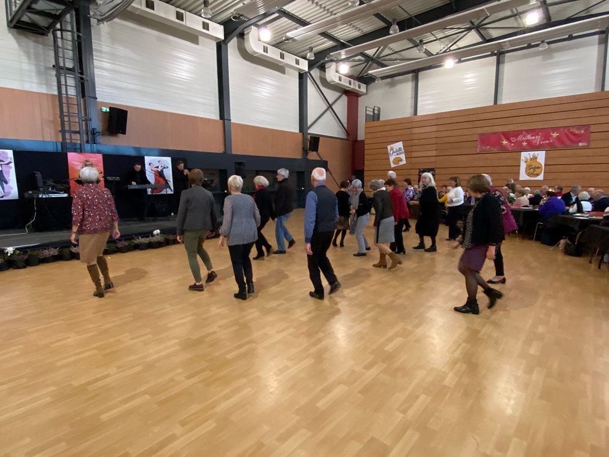 Une après-midi festive pour les aînés très réussie ! - Mairie de Quincy ...